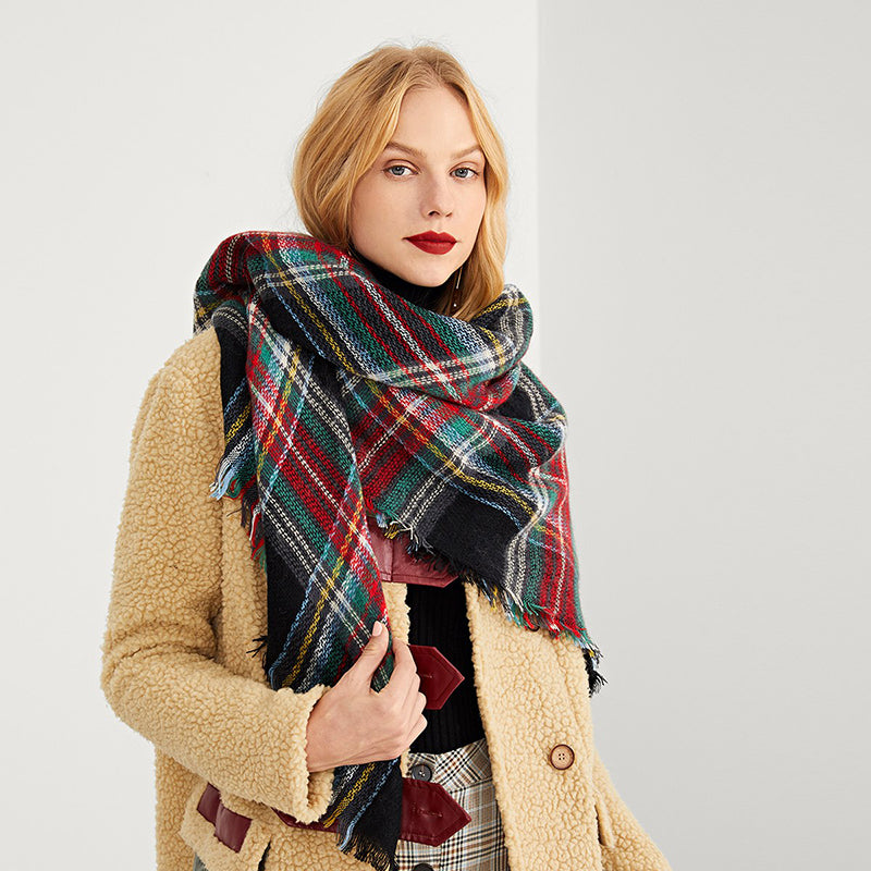 Doren Frayed Trim Plaid Scarf