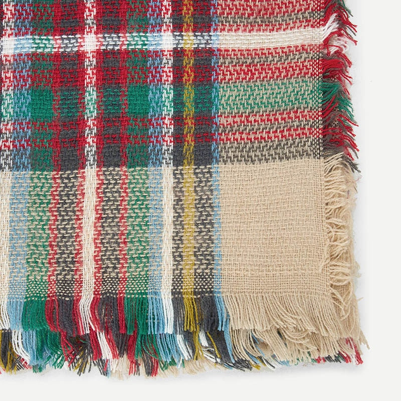 Doren Frayed Trim Plaid Scarf